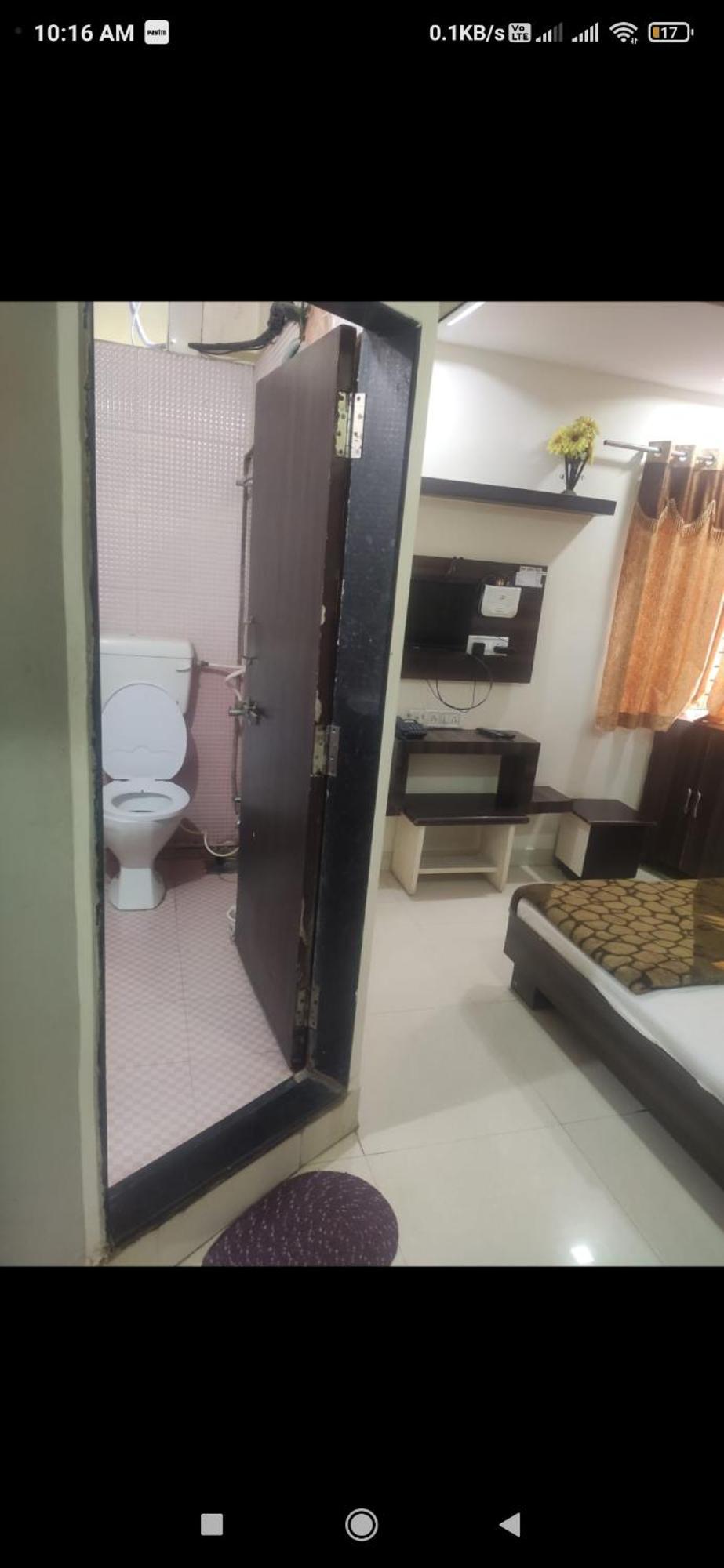 Hotel Vrandavan Palace Near Mahakal Temple Ujjain Rum bild